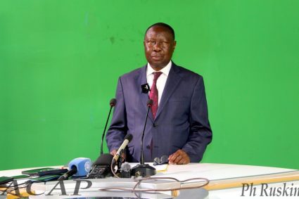 Le ministre Bruno Yapandé dresse le bilan hebdomadaire des actualités gouvernementales