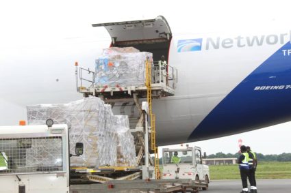 Arrivage du second lot des Matériels électoraux a l’aéroport de M’poko