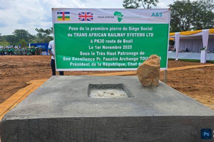 Le Président Touadéra lance la construction du siège de l’entreprise britannique Trans African Railway System LTD à PK30, village Pani