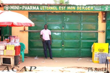 Le collectif des vendeurs des produits pharmaceutiques dénonce la fermeture de leurs officines