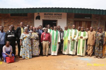 Éducation : l’Institut Gabriel Kpeou inaugure une bibliothèque informatique dédiée à Monseigneur Joachim Ndayen